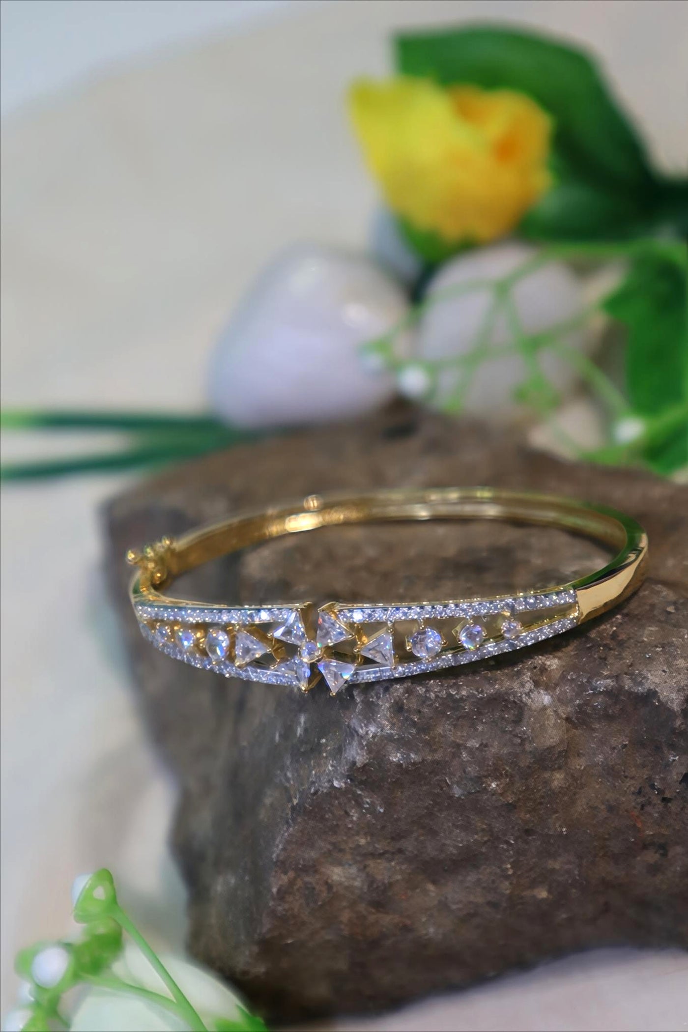 Gold Bracelet with Geometric Diamond Design - SIA450984