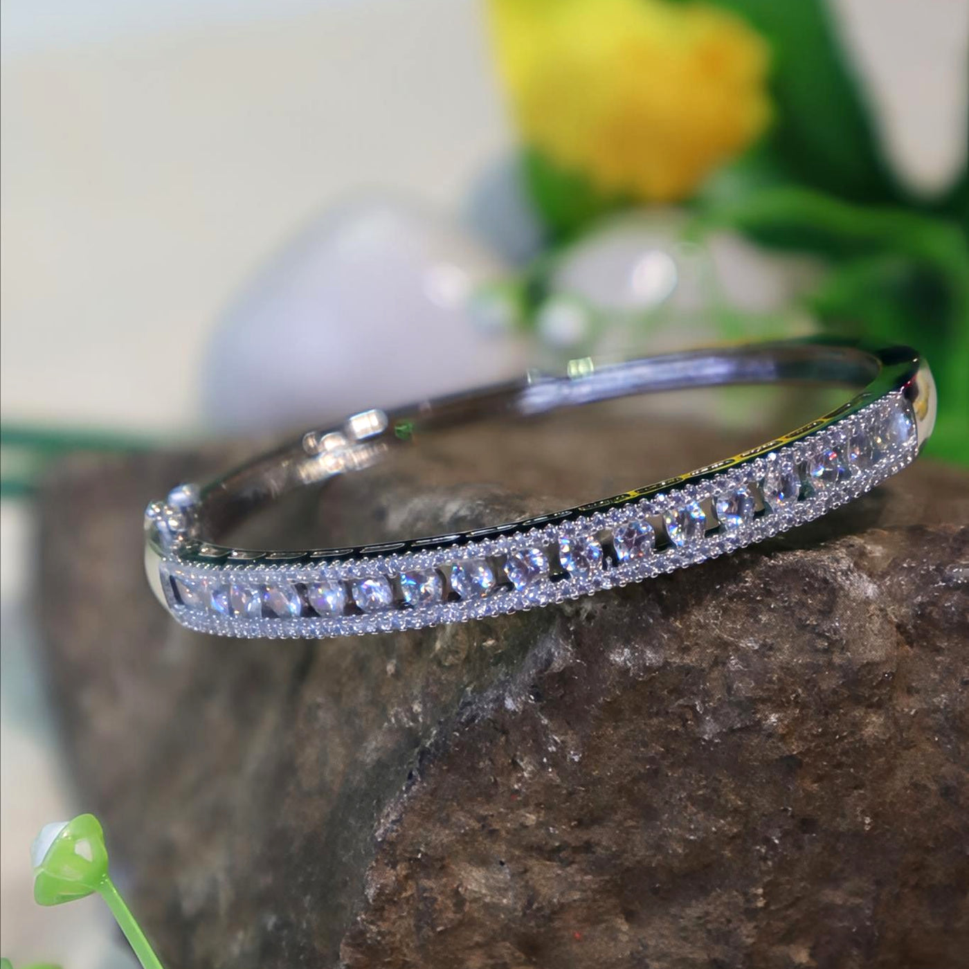 Silver Oval Sparkling Stone Bracelet - SIA450967