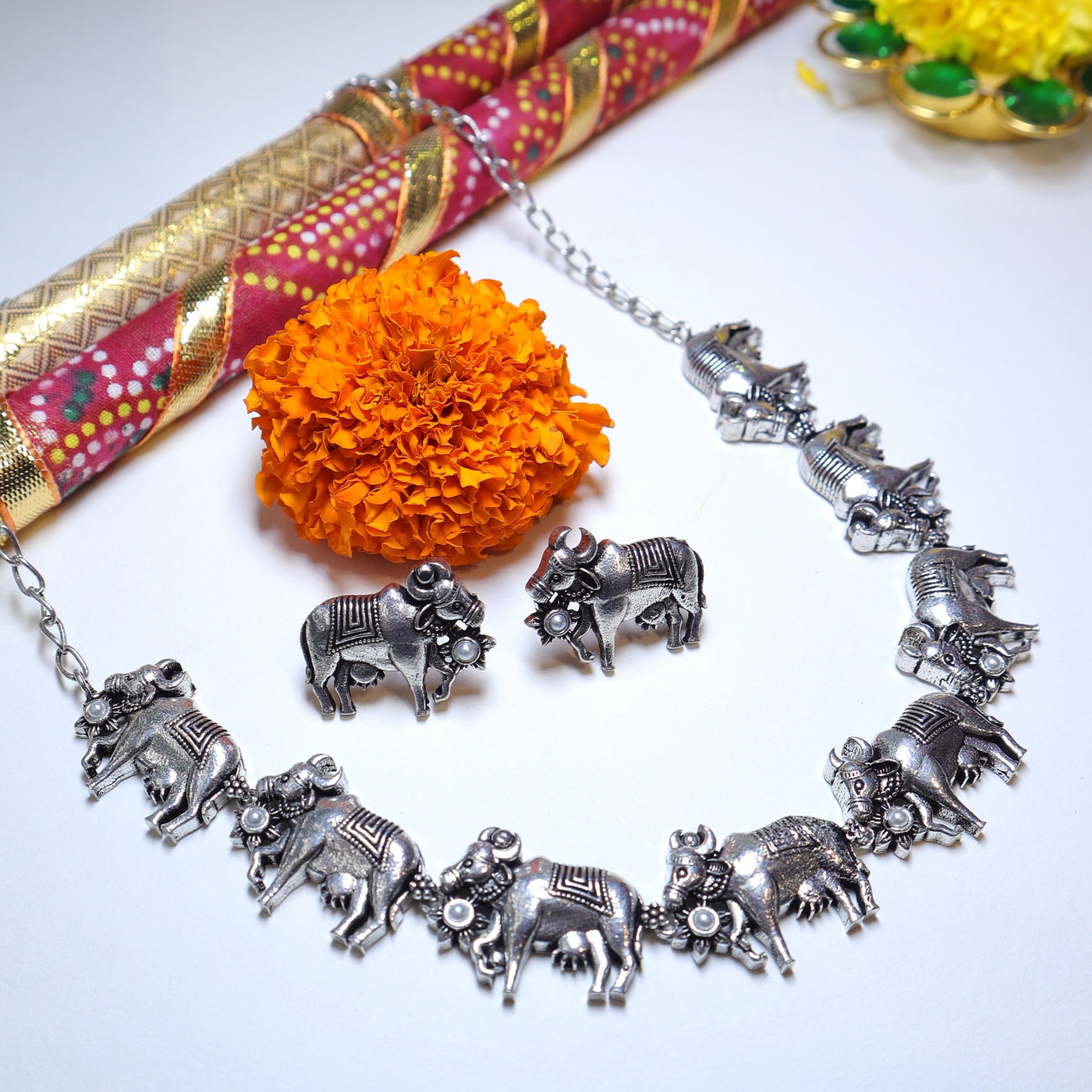 Oxidized Silver Bull Motif Necklace Set in Antique Finish-SIA452029