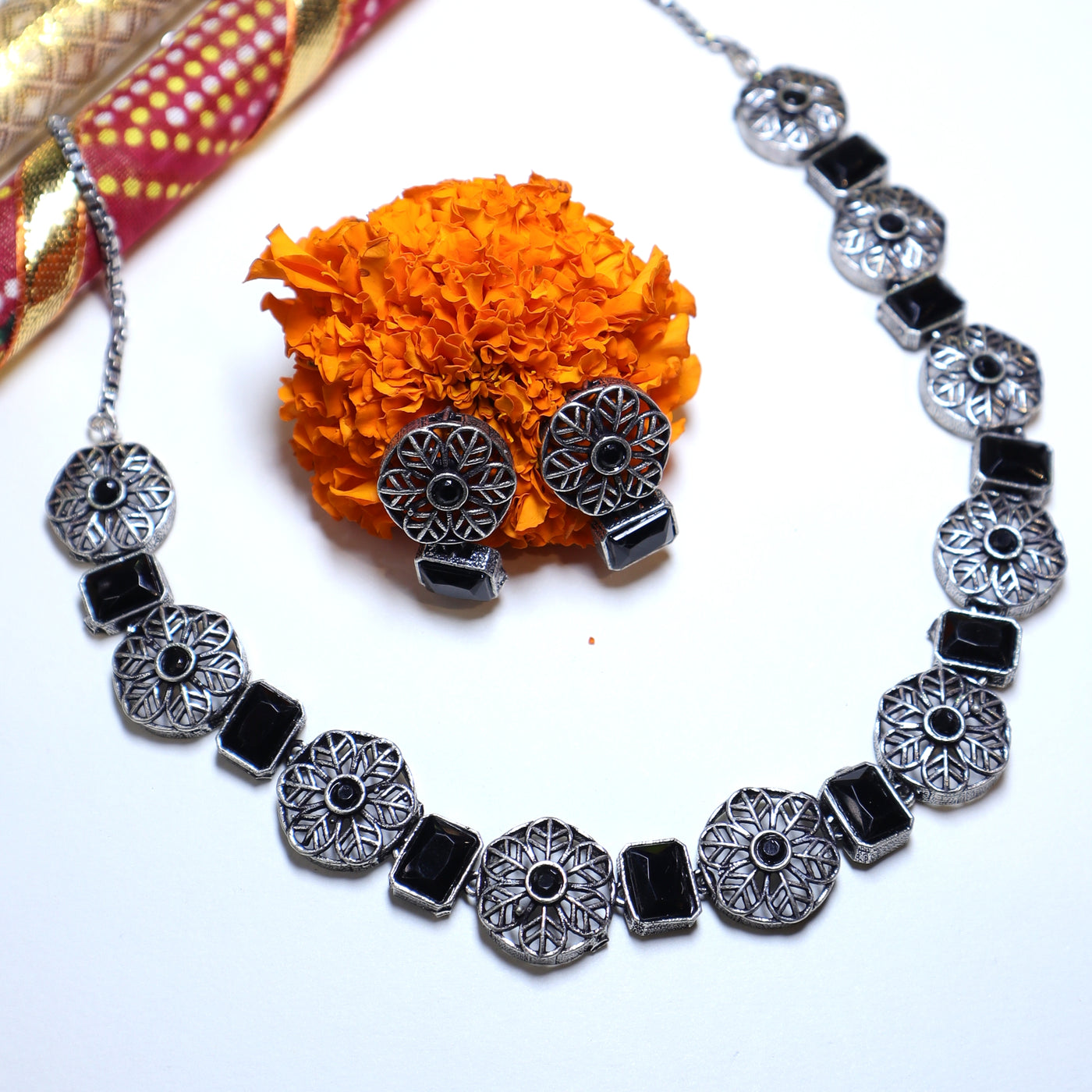 Black & Silver Floral Geometric Necklace Set with Round & Rectangular Accents-SIA452073