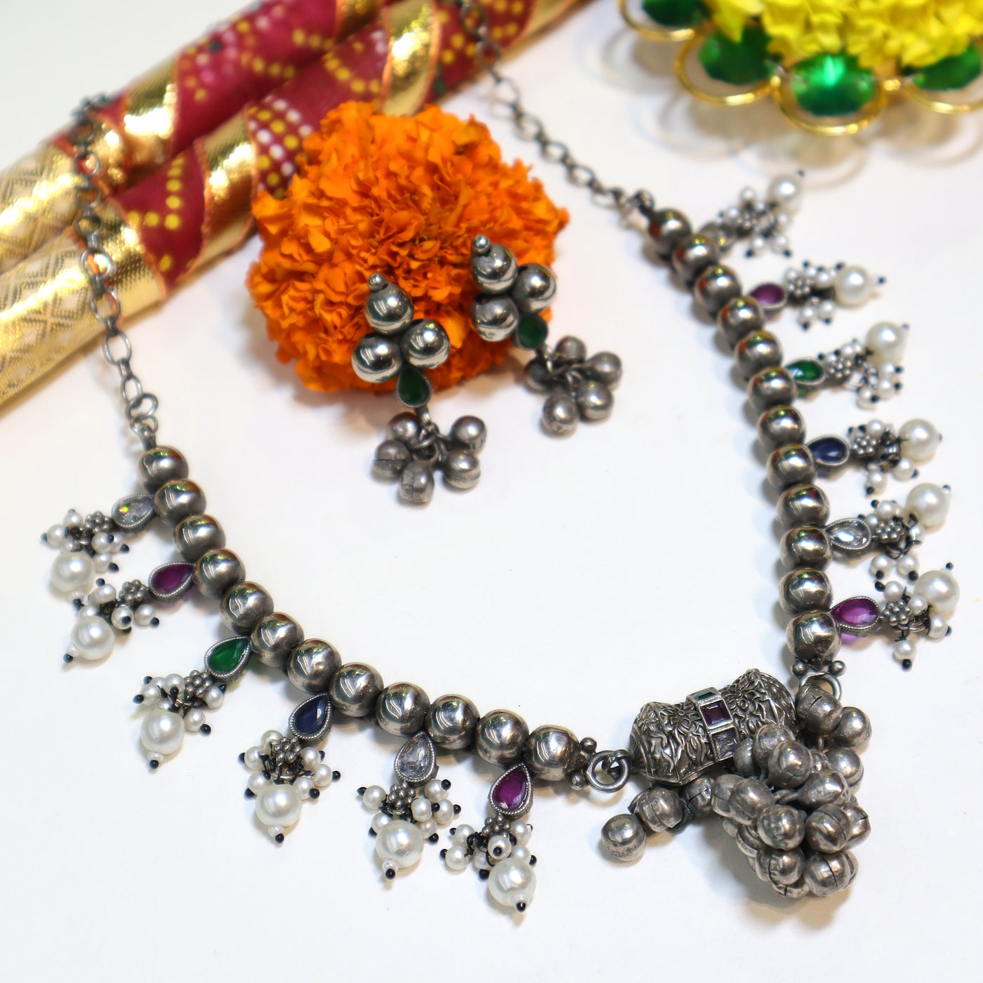 Oxidized Silver Necklace Set with Multicolor Teardrop Stones and Pearl Clusters-SIA452001