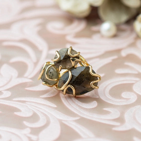 Three natural stones ring, elegantly encased in a gold border. - TMV_RG13