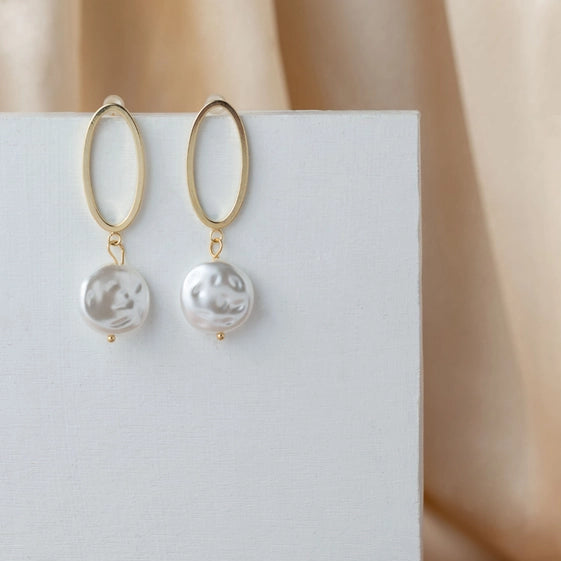 Gold Oval Earrings with Freshwater Pearl Drops. - TMV_ER15