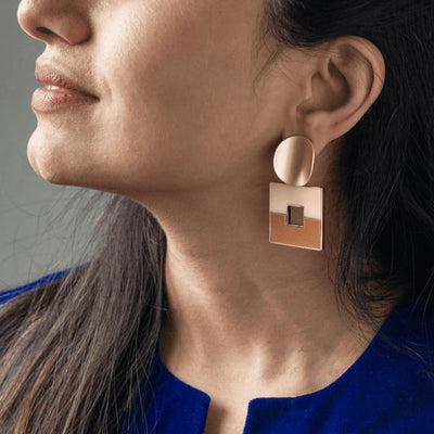 Dull Gold Curved Earrings with Hanging Brown Square. - TMV_ER6