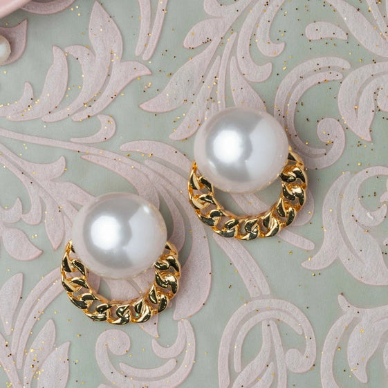Round Pearl Earrings with Intricate Golden Lace Design. - TMV_ER8