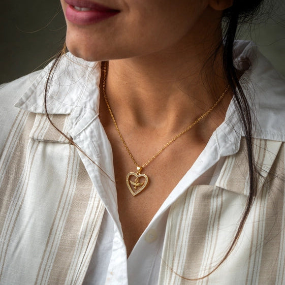 Stylish Peace Loving Bird Pendant with Thin Delicate Chains - TMV_PD2
