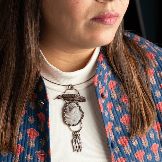 Delicate Copper Round Chain with Natural Agate Stone & Feather Accents - TMV_PD18