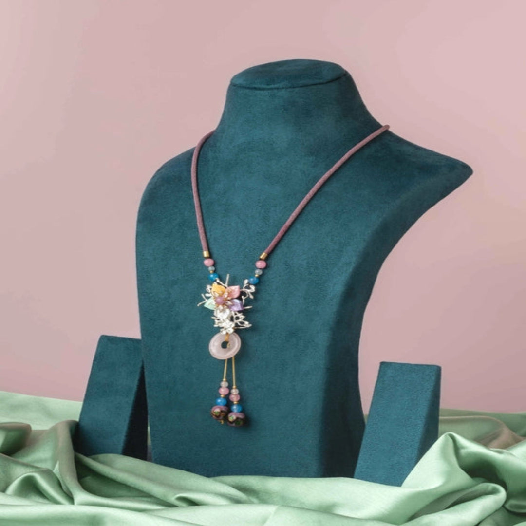 Elegant baby pink thread with multi-colored flowers and white agate. - TMV_NP1