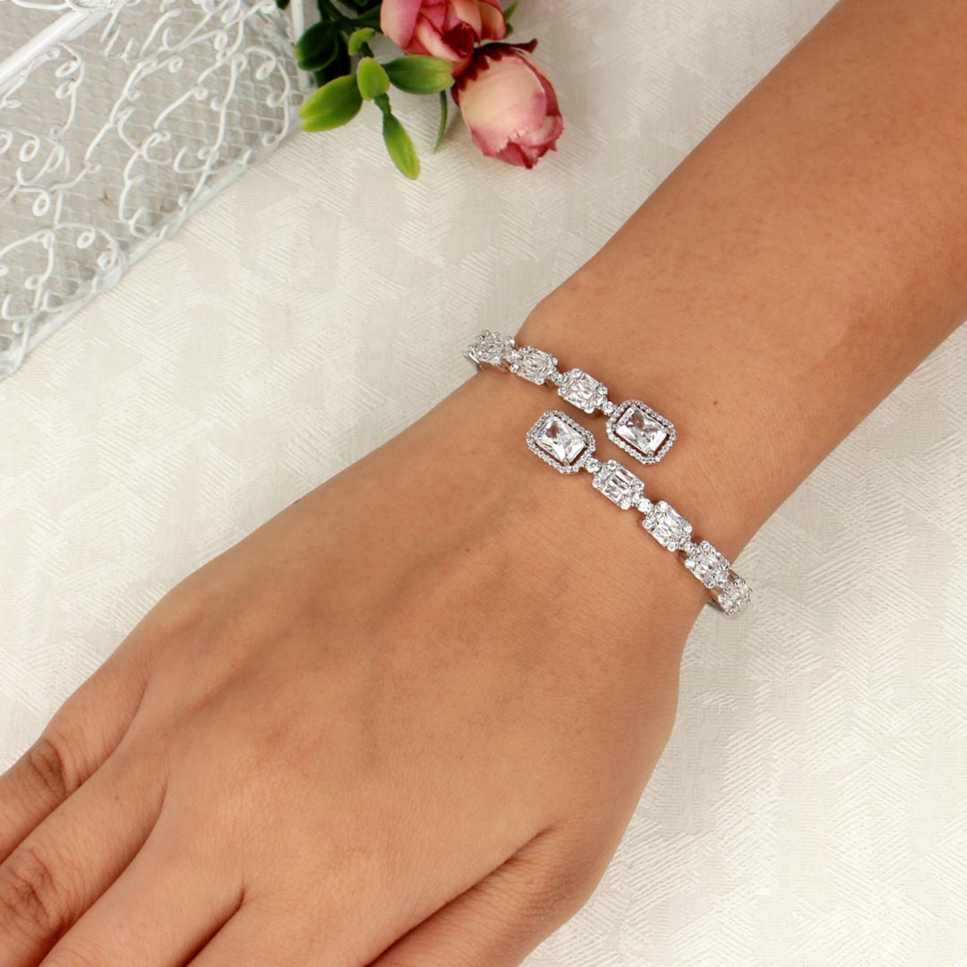 Glamour Glow Cubic Zirconia Bracelet - SIA417646