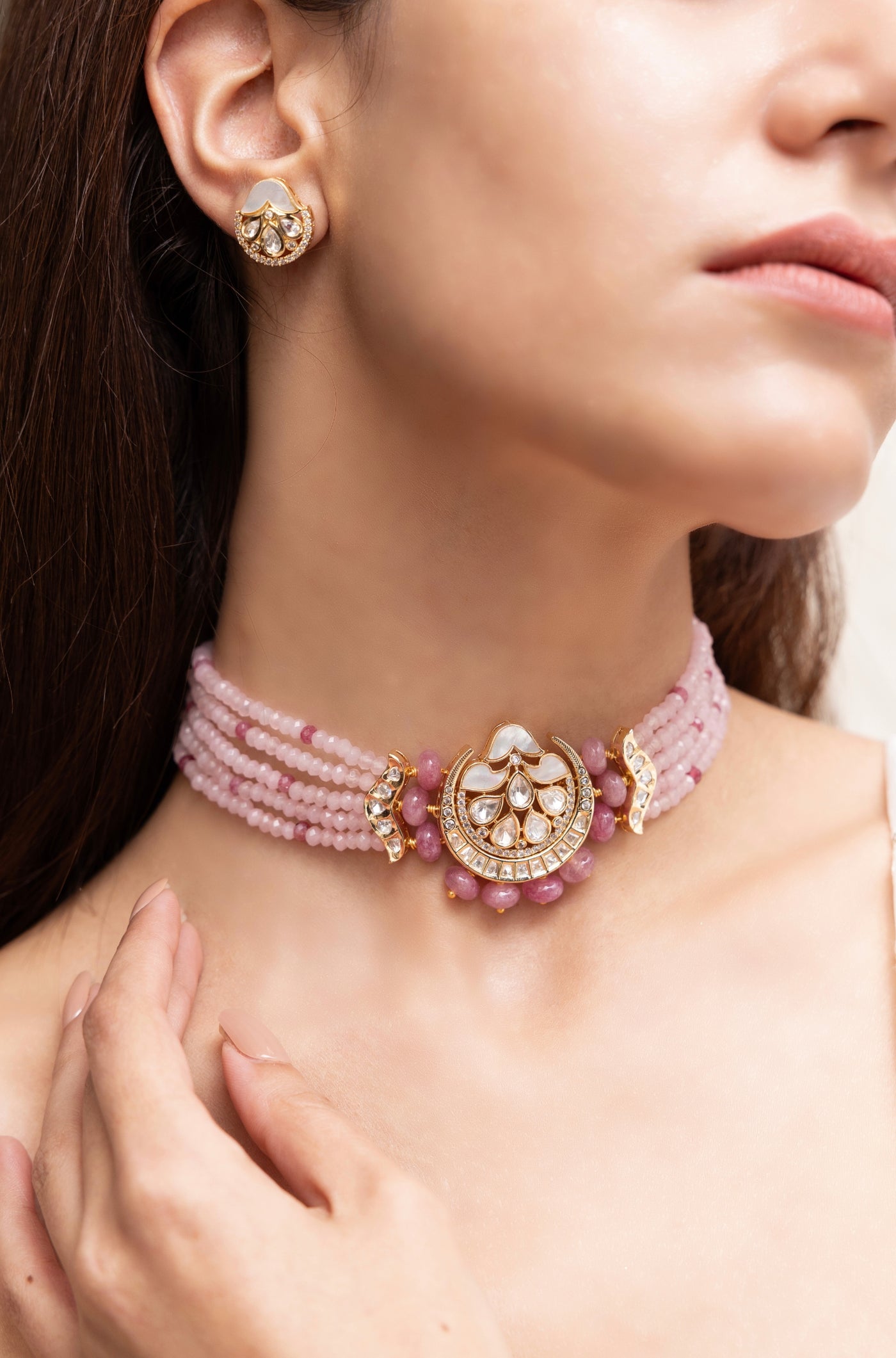 Vinaya Choker - APRSET14
