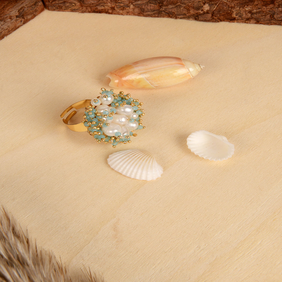 PASTEL SEA GREEN AND WHITE CONTEMPORARY PEARL RING -CKR-145-01 AQUA