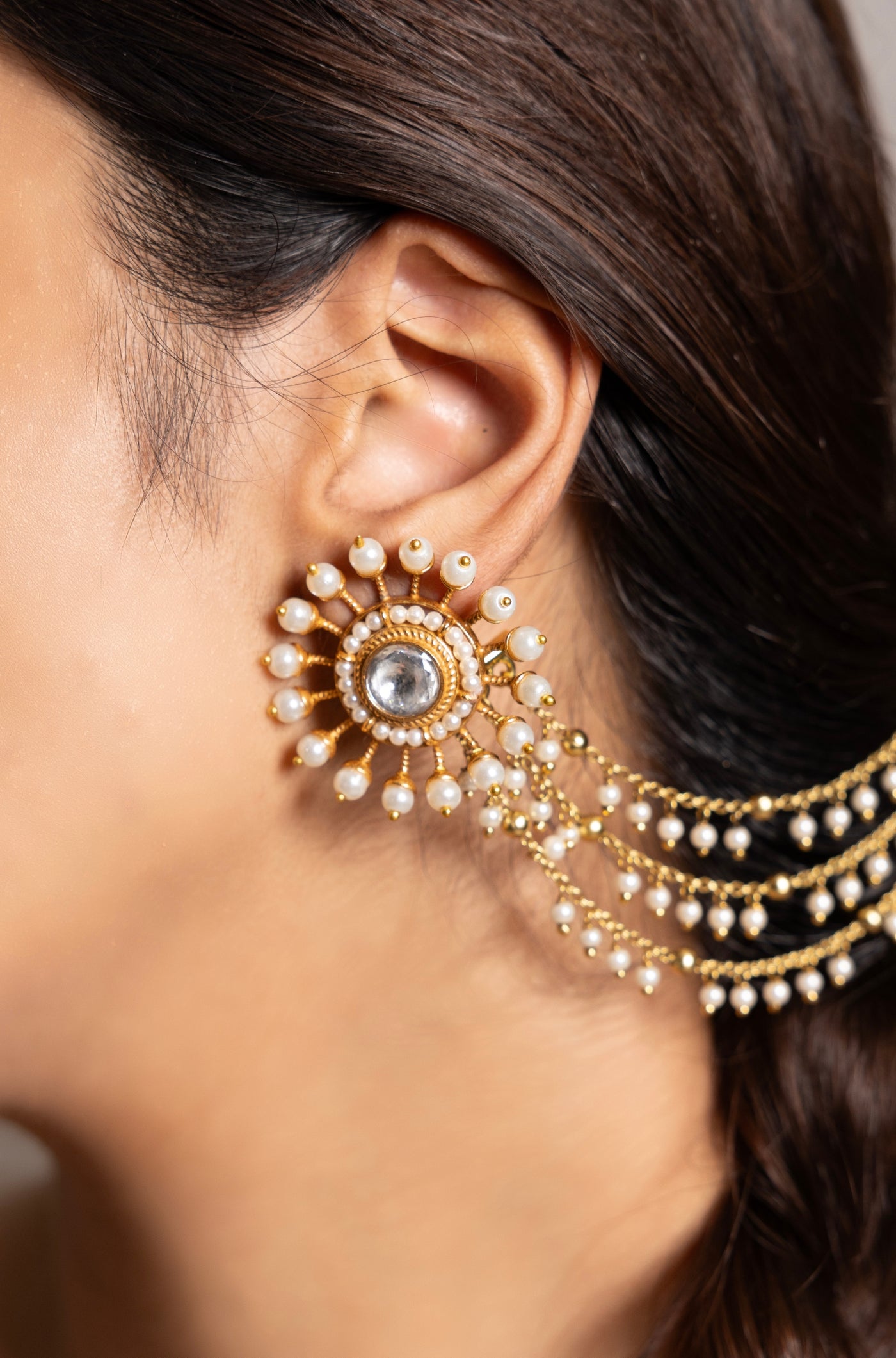 Saarya Earrings - ERAAPR18