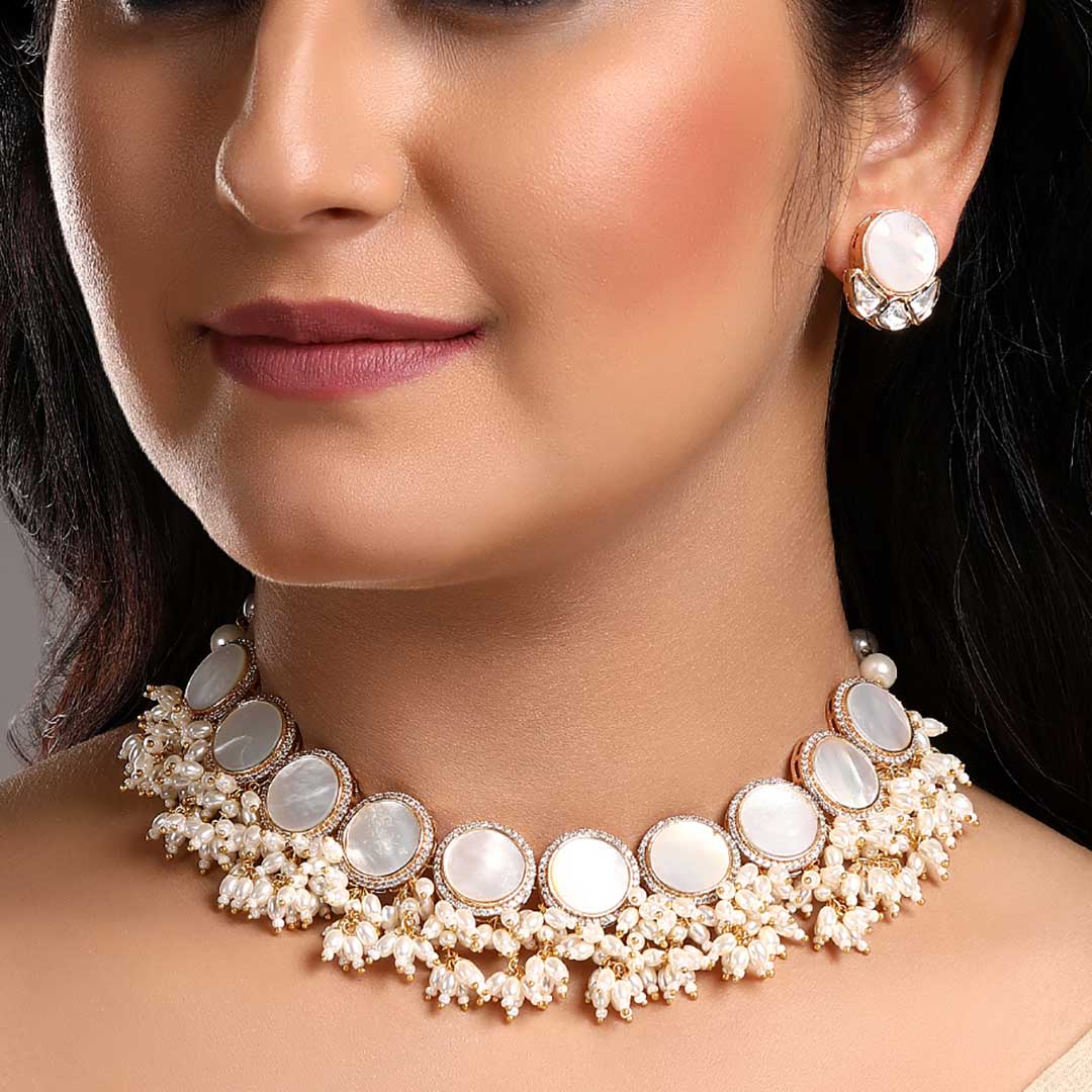 Mother Of Pearls Kundan Necklace Set - HRNS 255