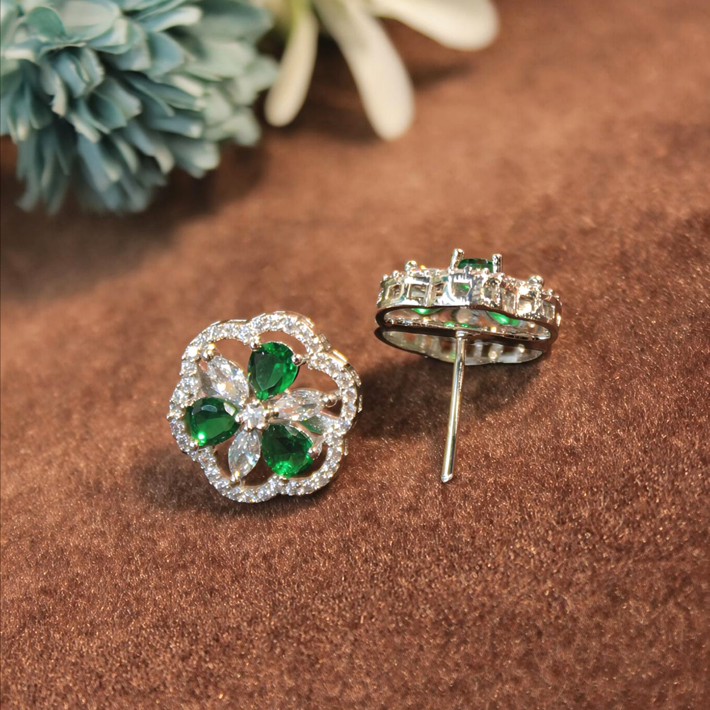 Green Teardrop Floral Stud Earrings - SIA451439_B