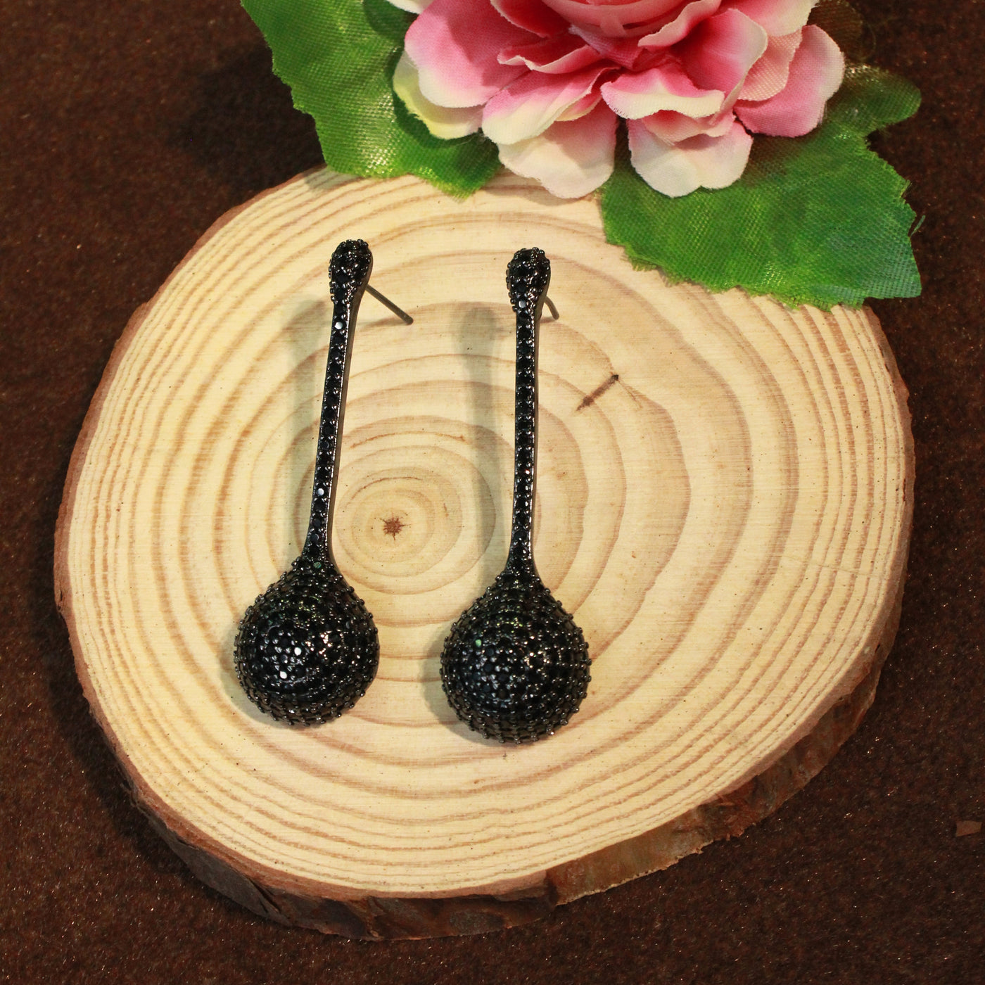 Black Long Teardrop Design Earrings - SIA451768_D