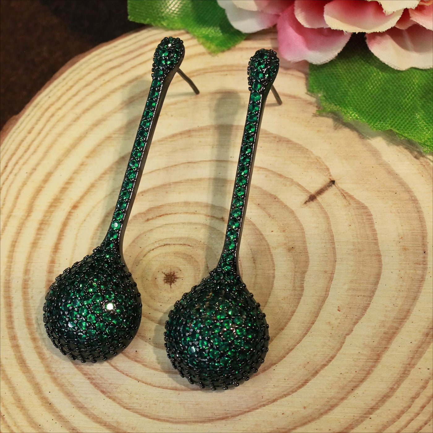 Emerald Green Long Teardrop Design Earrings  - SIA451768 _C