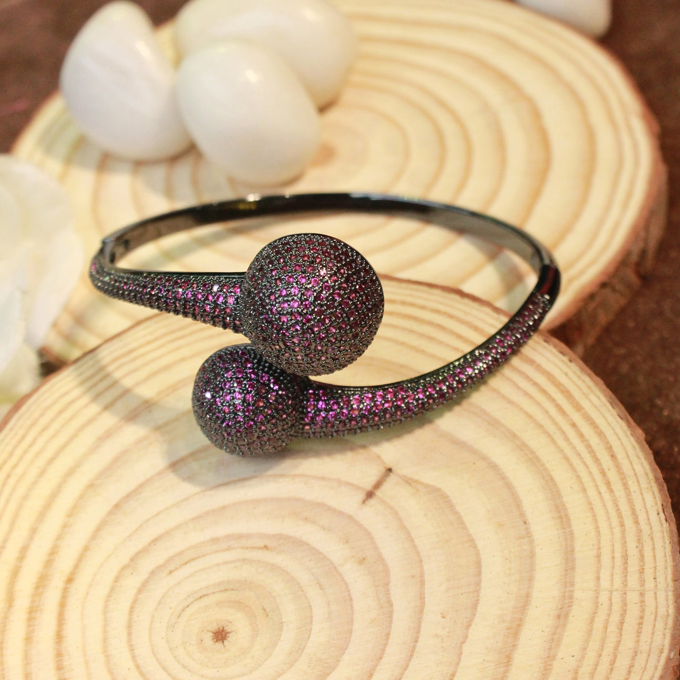 Black Bracelet with Dual Pink Sphere Ends - SIA451767 _A