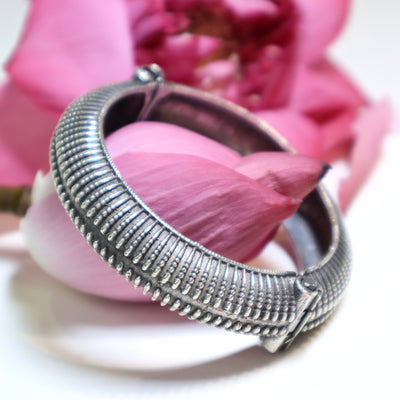 Solid & Strong Oxidized Bracelet Design-SIA452160