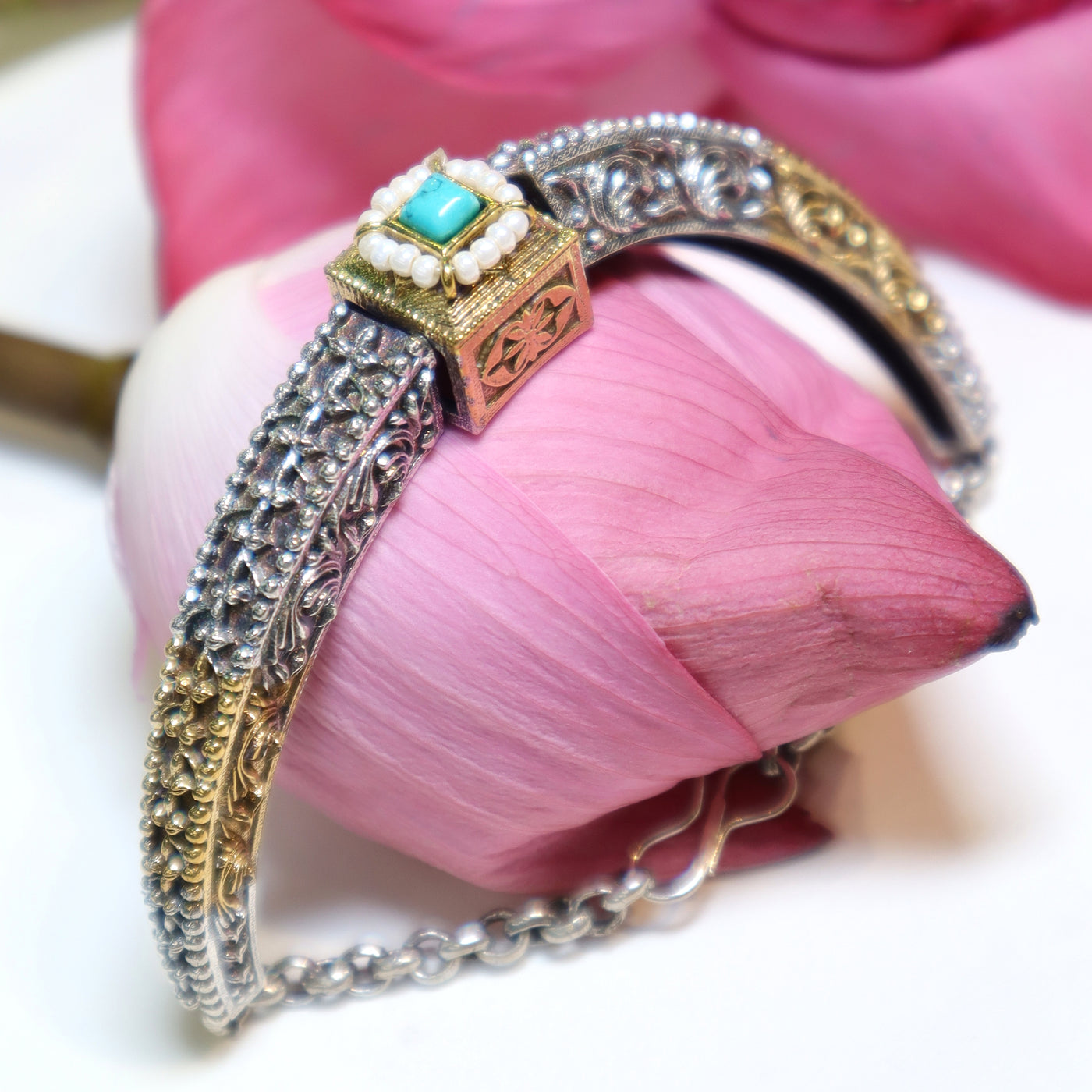 Pearl-Embraced Turquoise Charm Bracelet- SIA452162