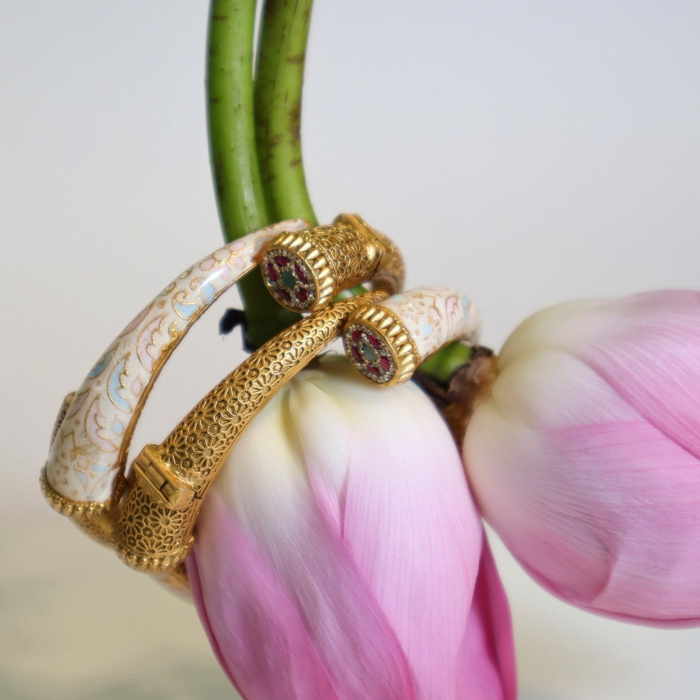 White & Gold Floral Enamel Bangles - SIA447547
