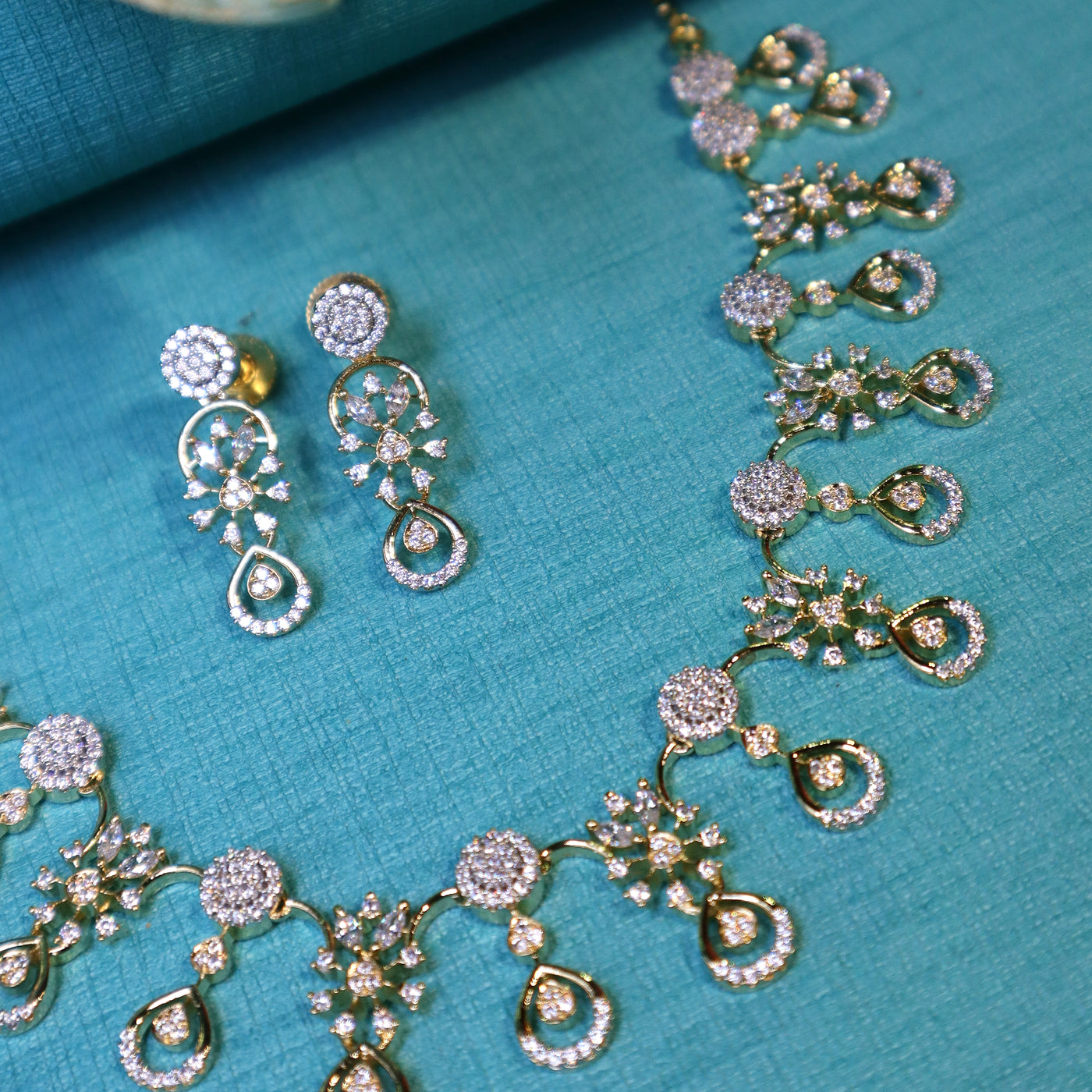 Gold Teardrop Floral Necklace Set with CZ Stones - SIA452339