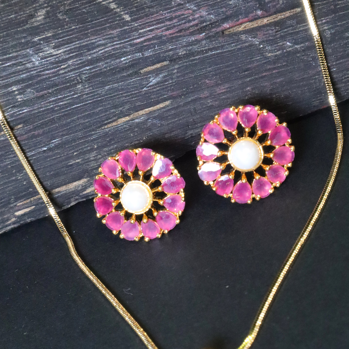 Gold-Toned Floral Pendant Set with Pink Stones and Pearl - SIA453097