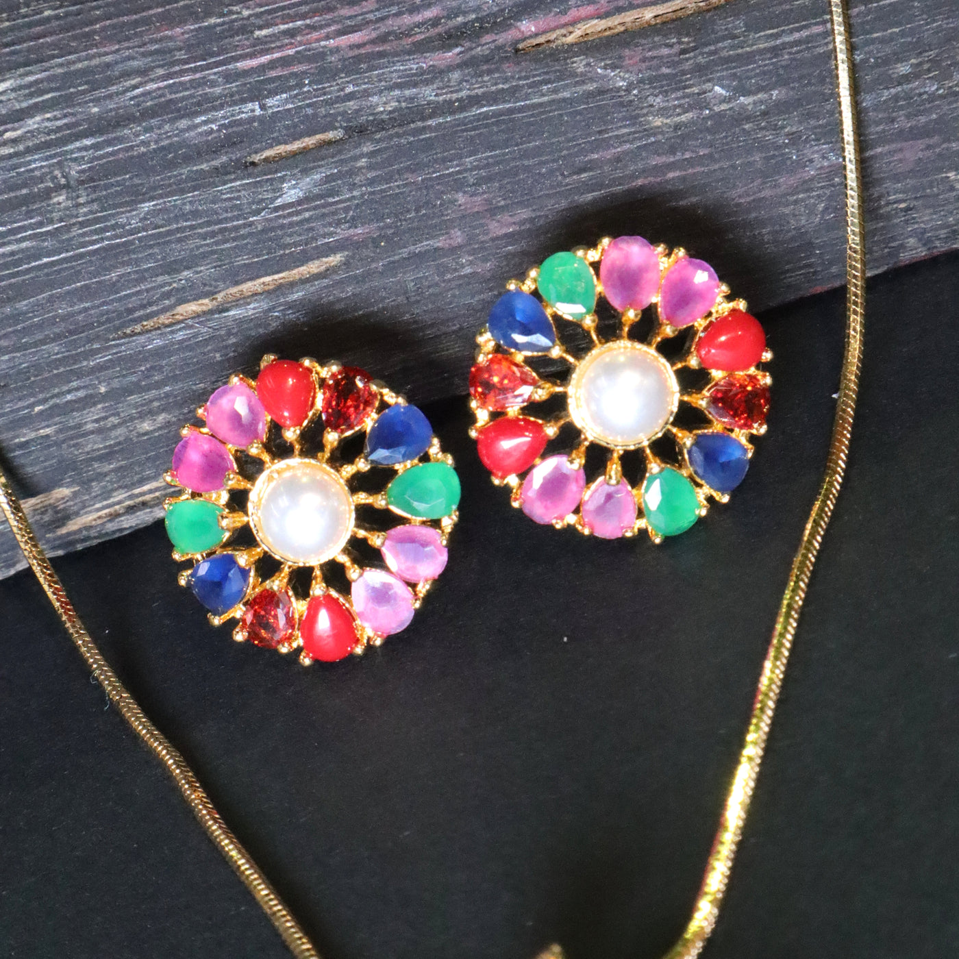 Gold-Toned Multicolor Pendant Set with Pearl - SIA453067