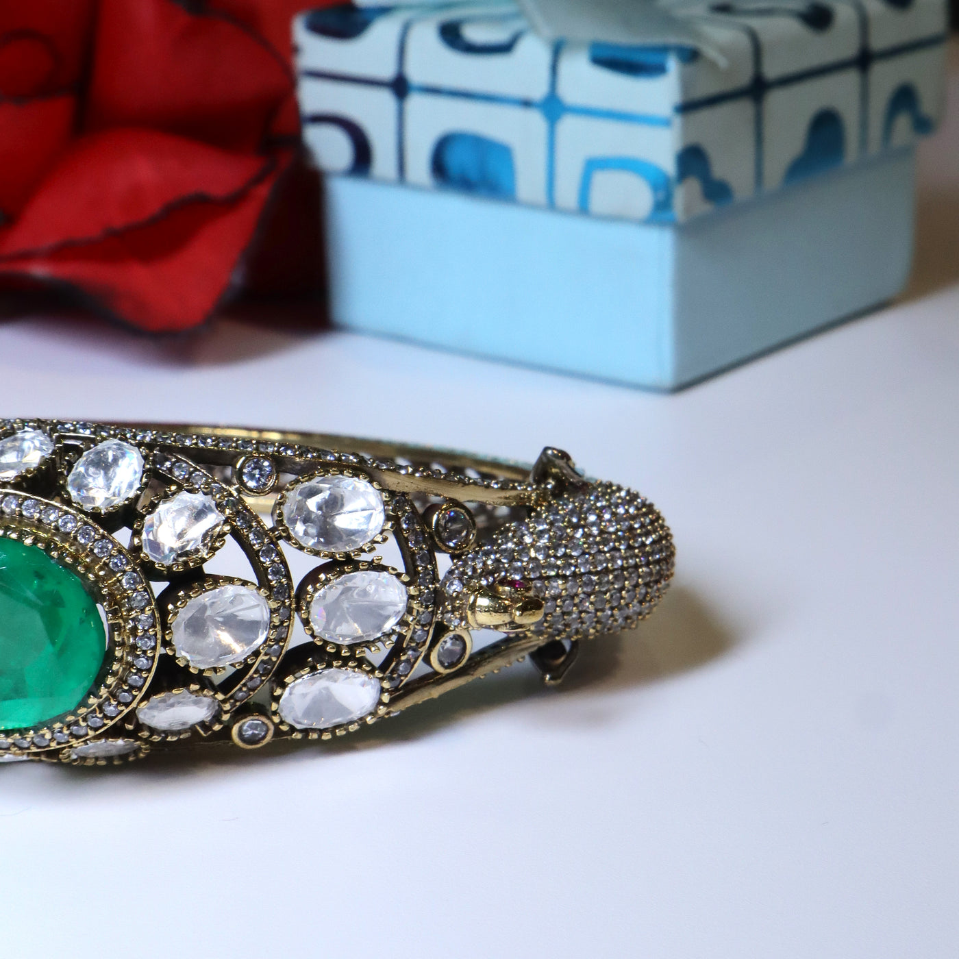 Kundan Openable Kada with Emerald Green Oval Stone - SIA453665