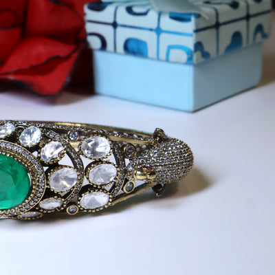 Kundan Openable Kada with Emerald Green Oval Stone - SIA453665