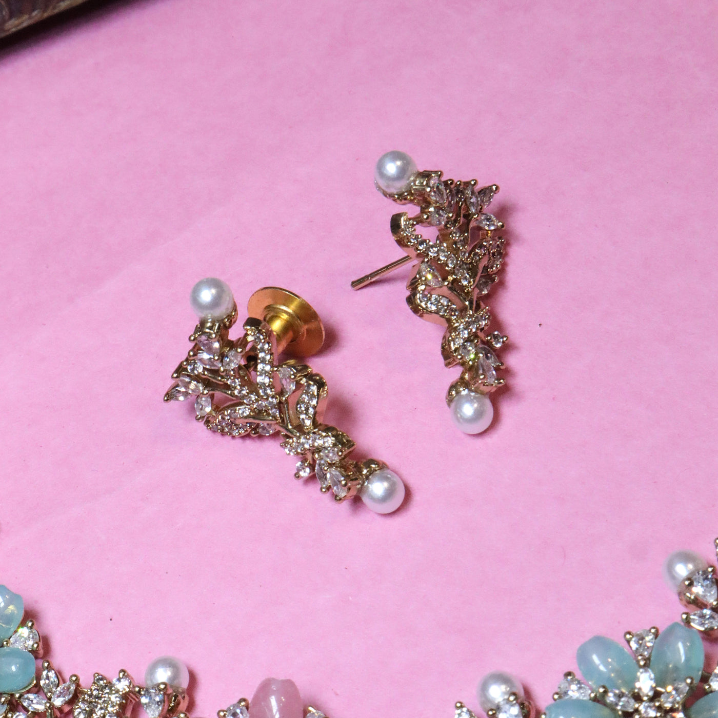 Dual-Toned Pastel Pink and Mint Green Floral Choker Necklace Set - SIA456136_B