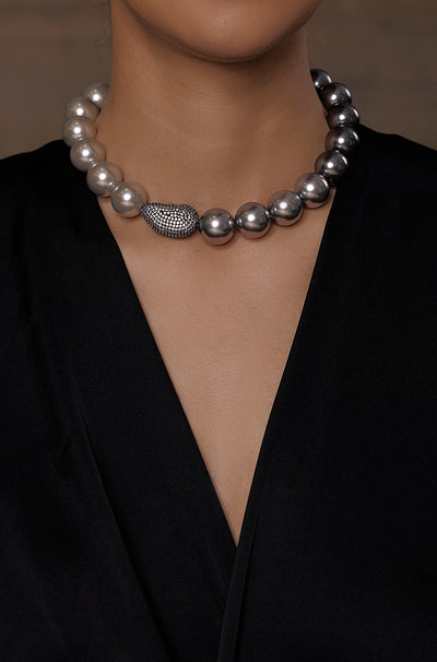 Shimmering Silver White Pearl Necklace - JBRSSNK165