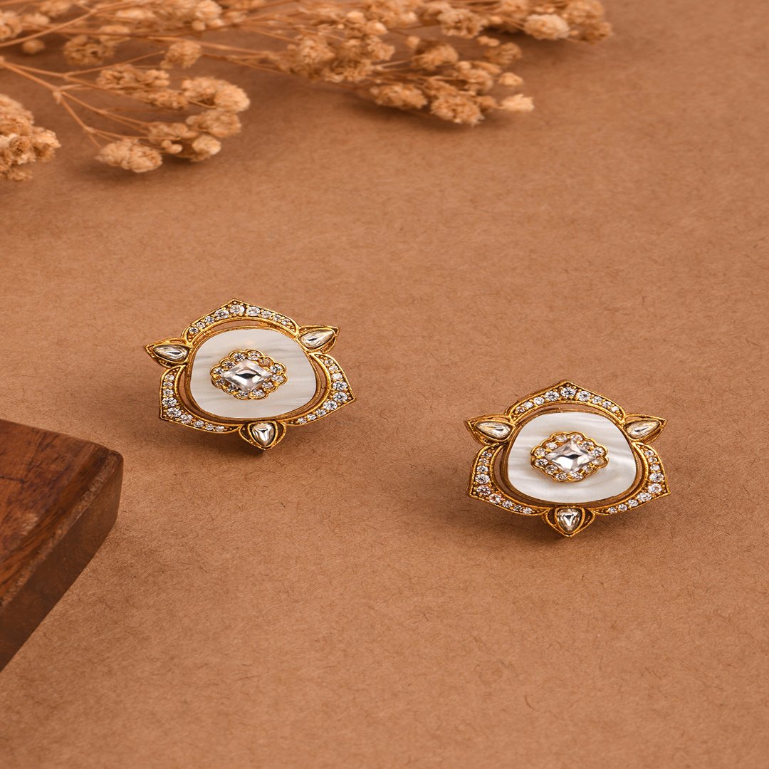 Ivory Kundan Radiance Studs - PRSEP24ER 107