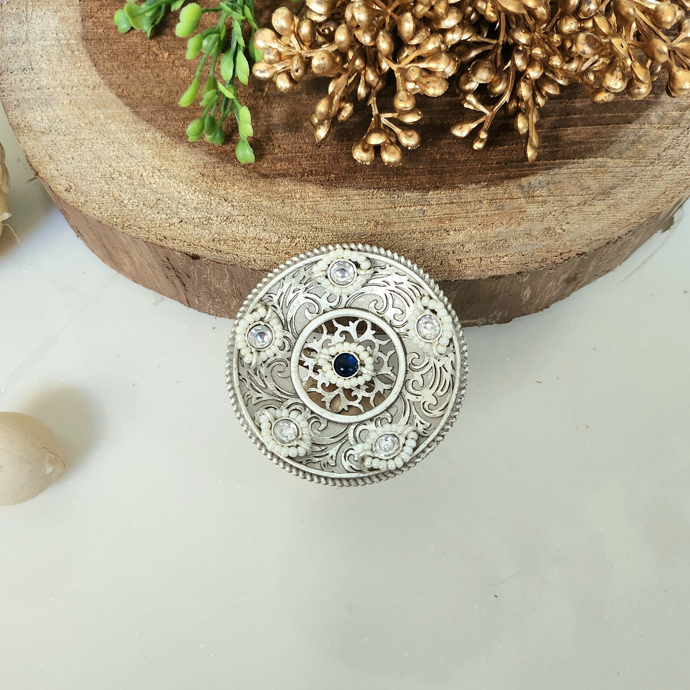 Silver Statement Ring With Kundan - RRF89