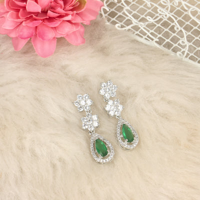 Silver Flower Green Earrings - SIA426120