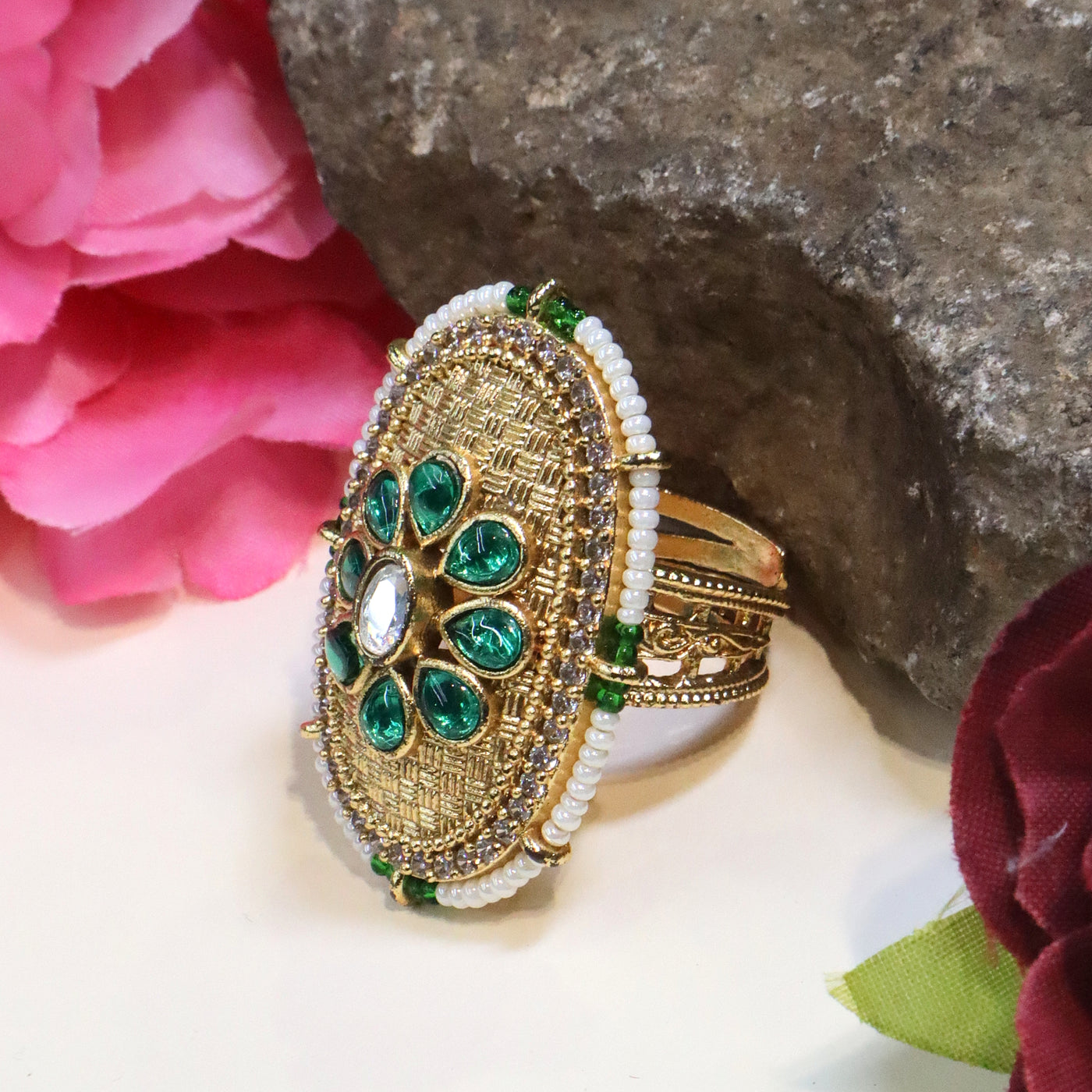Gold-Toned Oval Kundan-Style Adjustable Finger Ring - SIA426910