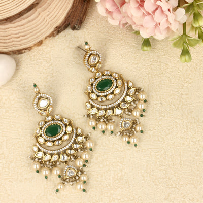 Sparkling Green Kundan Chandbali Earring - SIA428157
