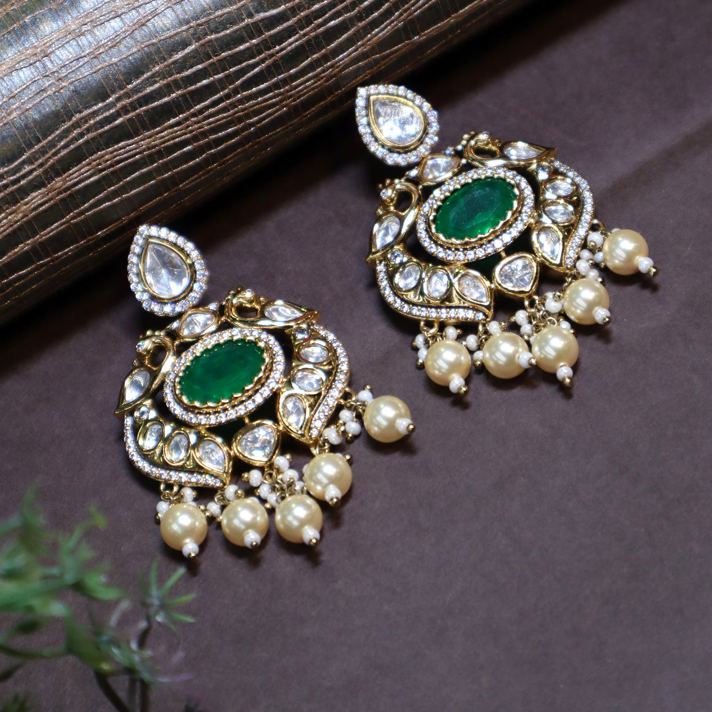 Emerald Kundan Earrings with Pearls - SIA431601