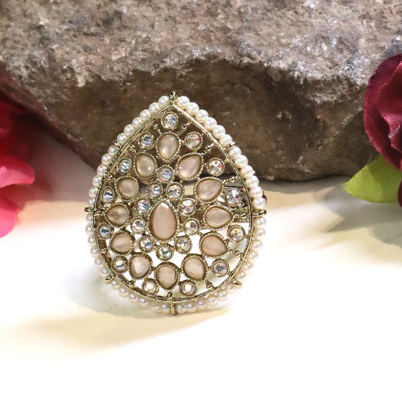 Gold-Toned Pear-Shaped Cocktail Ring with Pale Pink Stones  - SIA432494