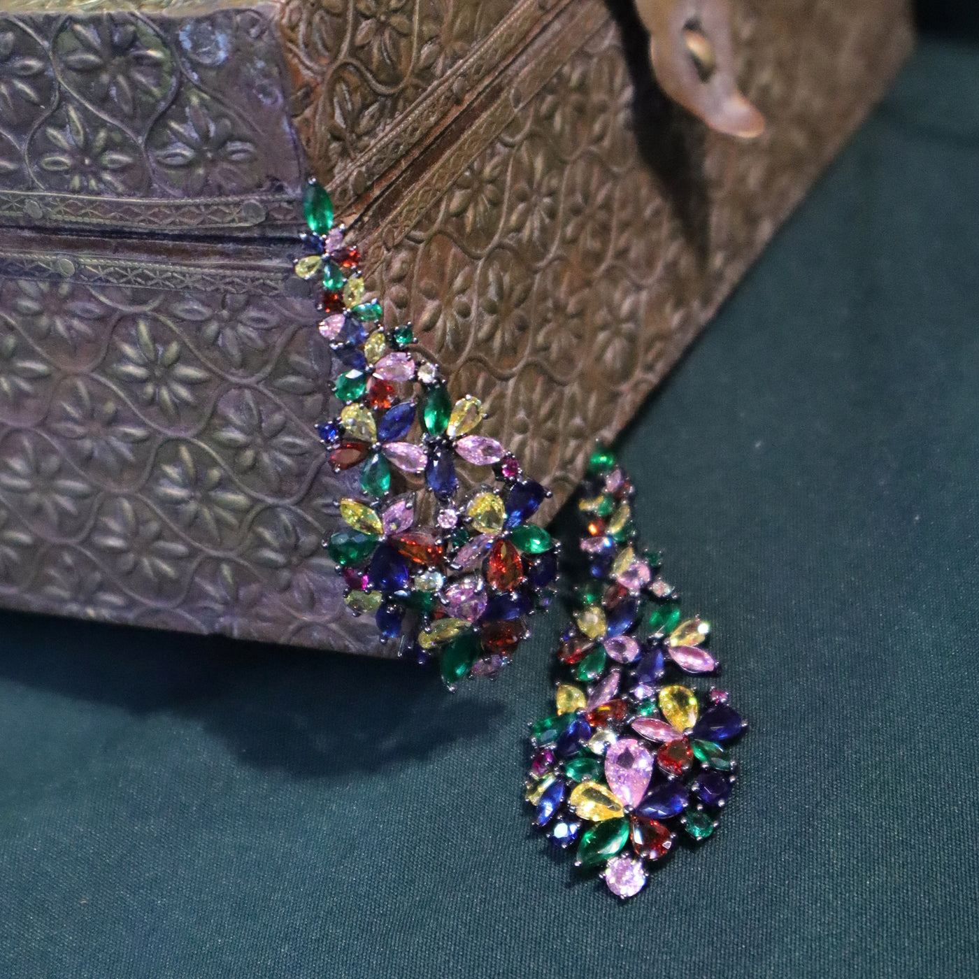 Multicolored Floral Cluster Dangler Earrings - SIA446268