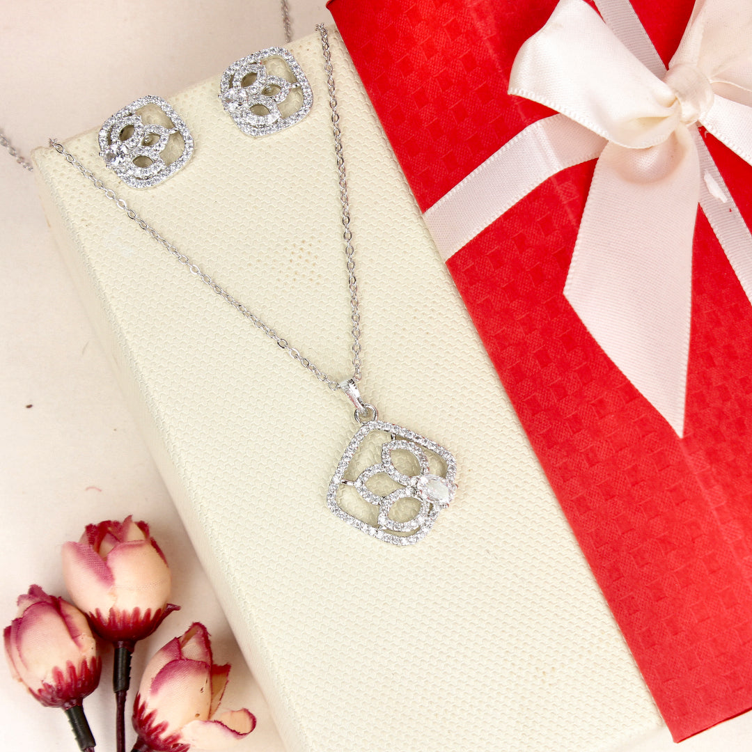 Radiant Elegance Pendant Set - SIA446783