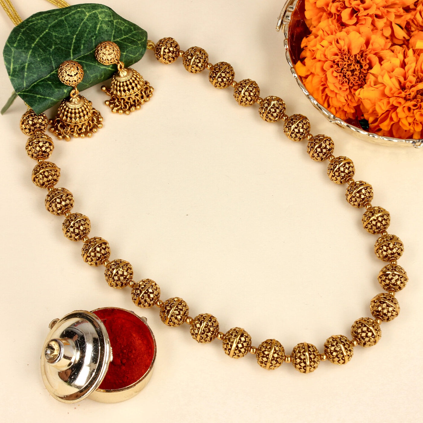 Traditional Gold Orb Set - SIA447306