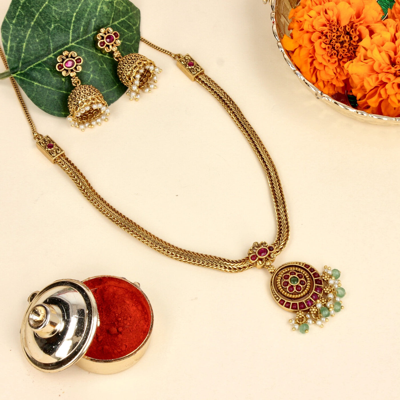 Royal Radiance Pendant Set - SIA447594