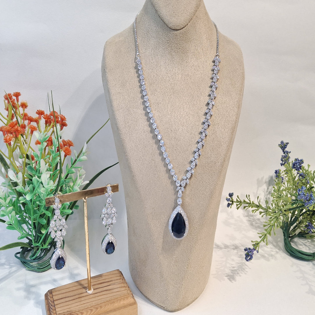 Midnight Majesty: Deep Blue Teardrop Pendant Set with CZ Floral Detailing - SIA450103