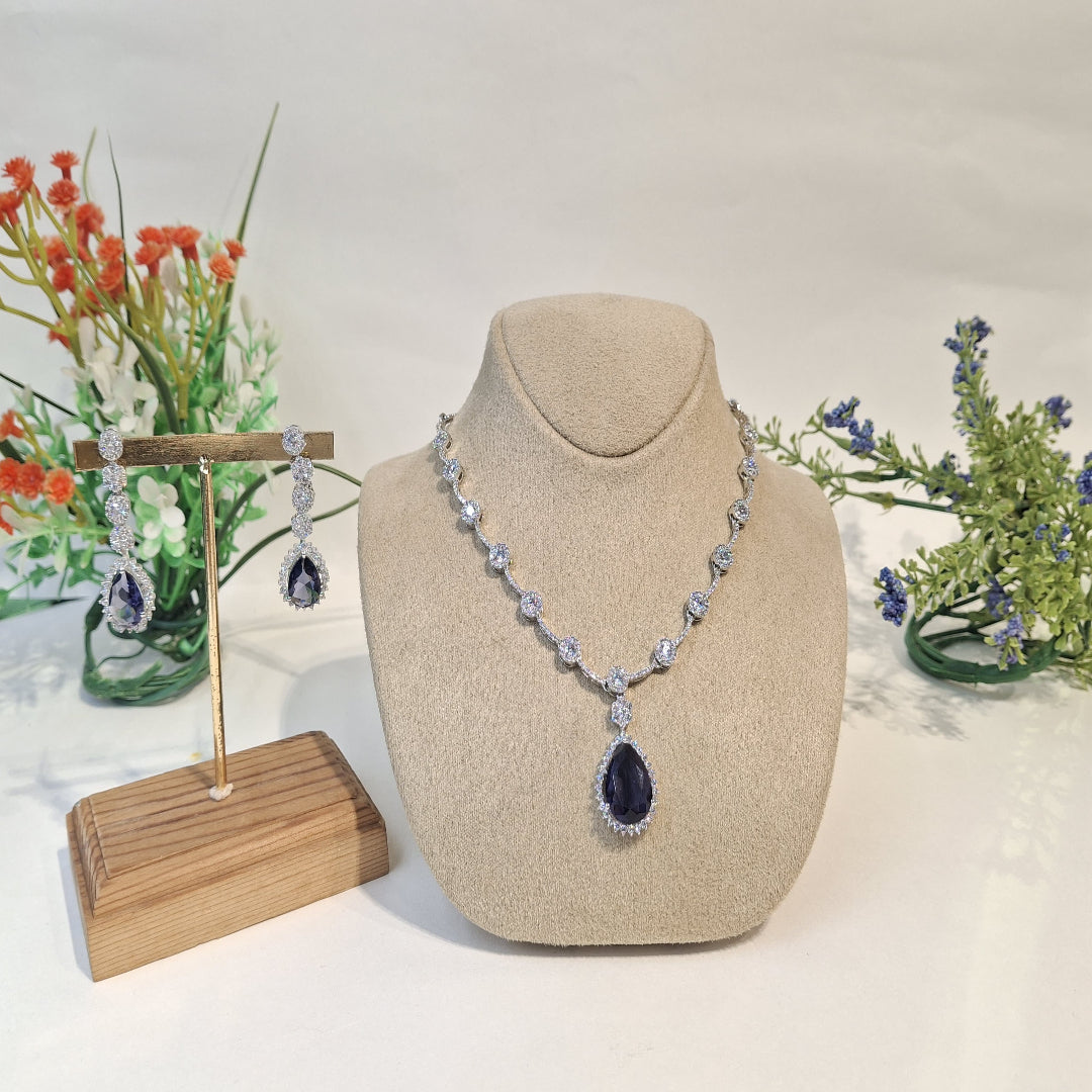 Royal Blue Elegance: Silver-Tone Necklace Set with Crystal Accents - SIA450149