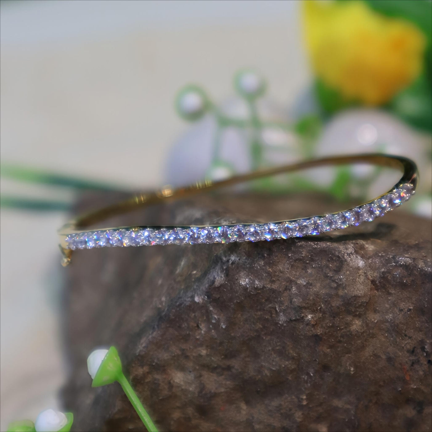 Gold Slim Bracelet with White Stones - SIA450529