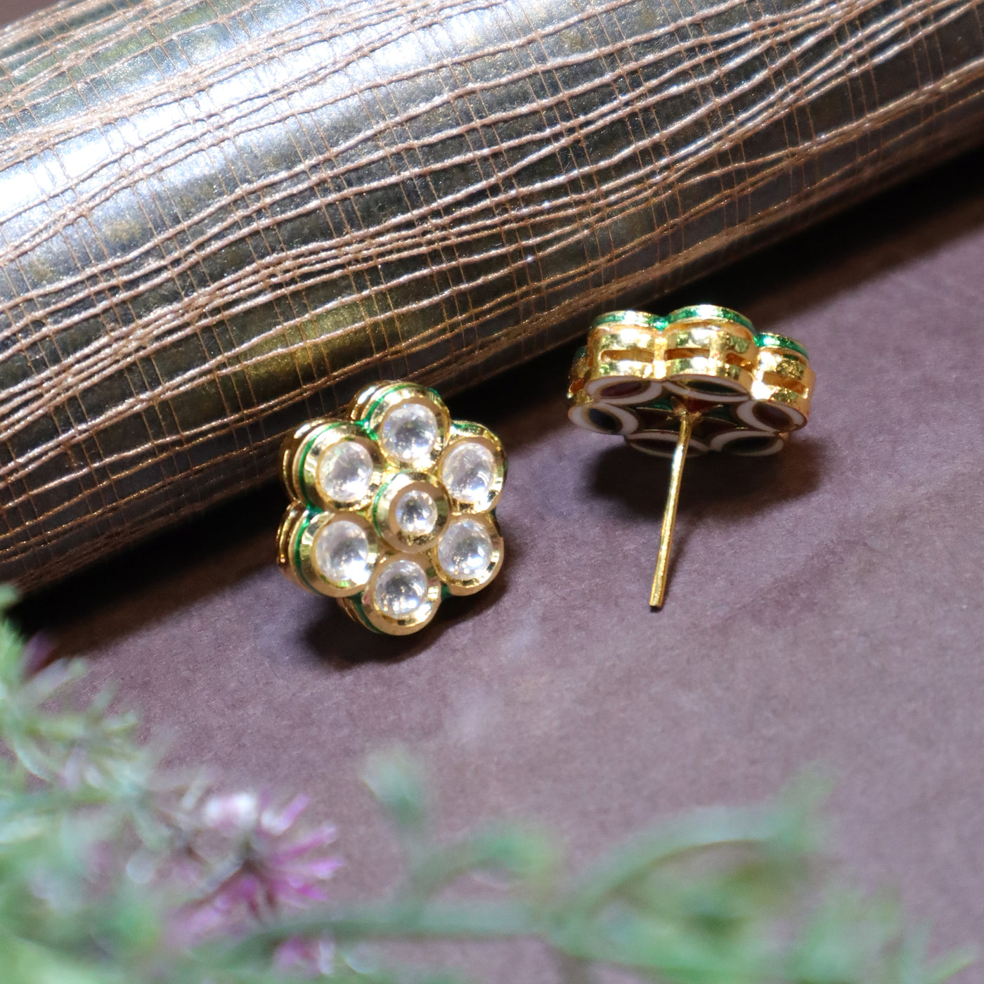 Green and White Floral Stud Earrings - SIA450723