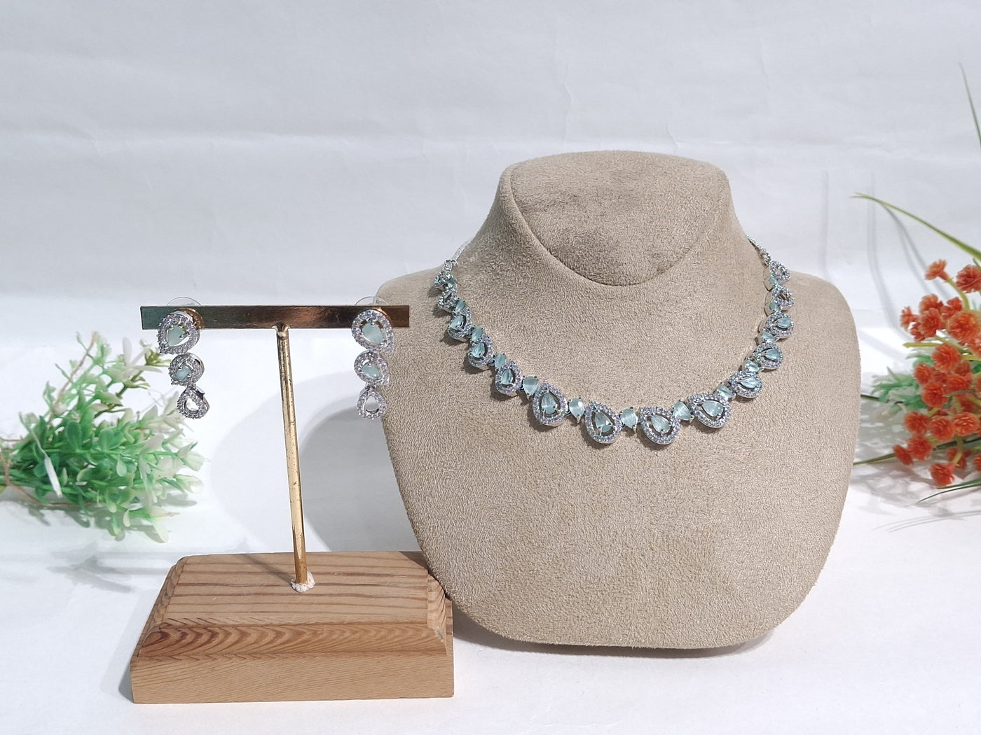 Silver Necklace with Aquamarine Teardrops & Matching Earrings. - SIA450806