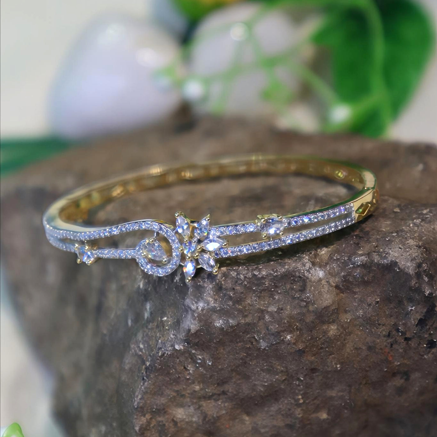 Gold & Silver Floral Diamond Barcelet - SIA450934