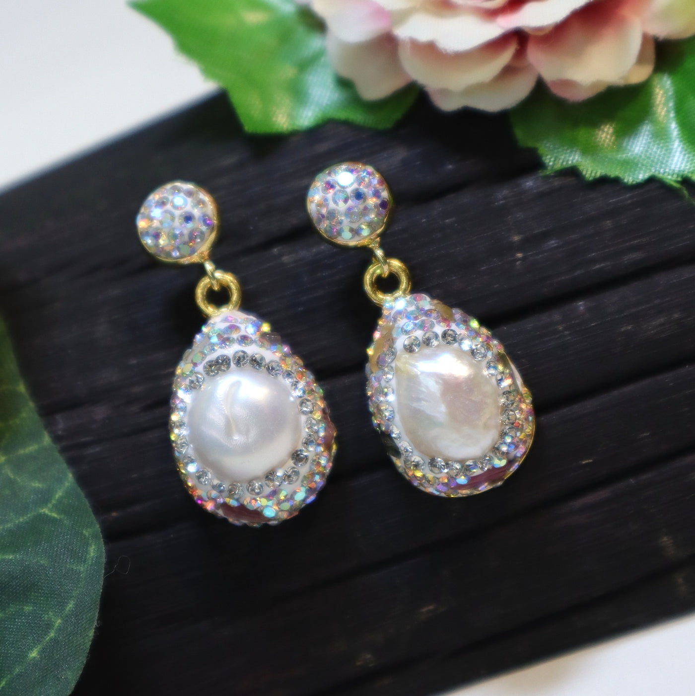 Glam Baroque Pearl and Two-Tone Rhinestone Dangle Earrings - SIA451668_A