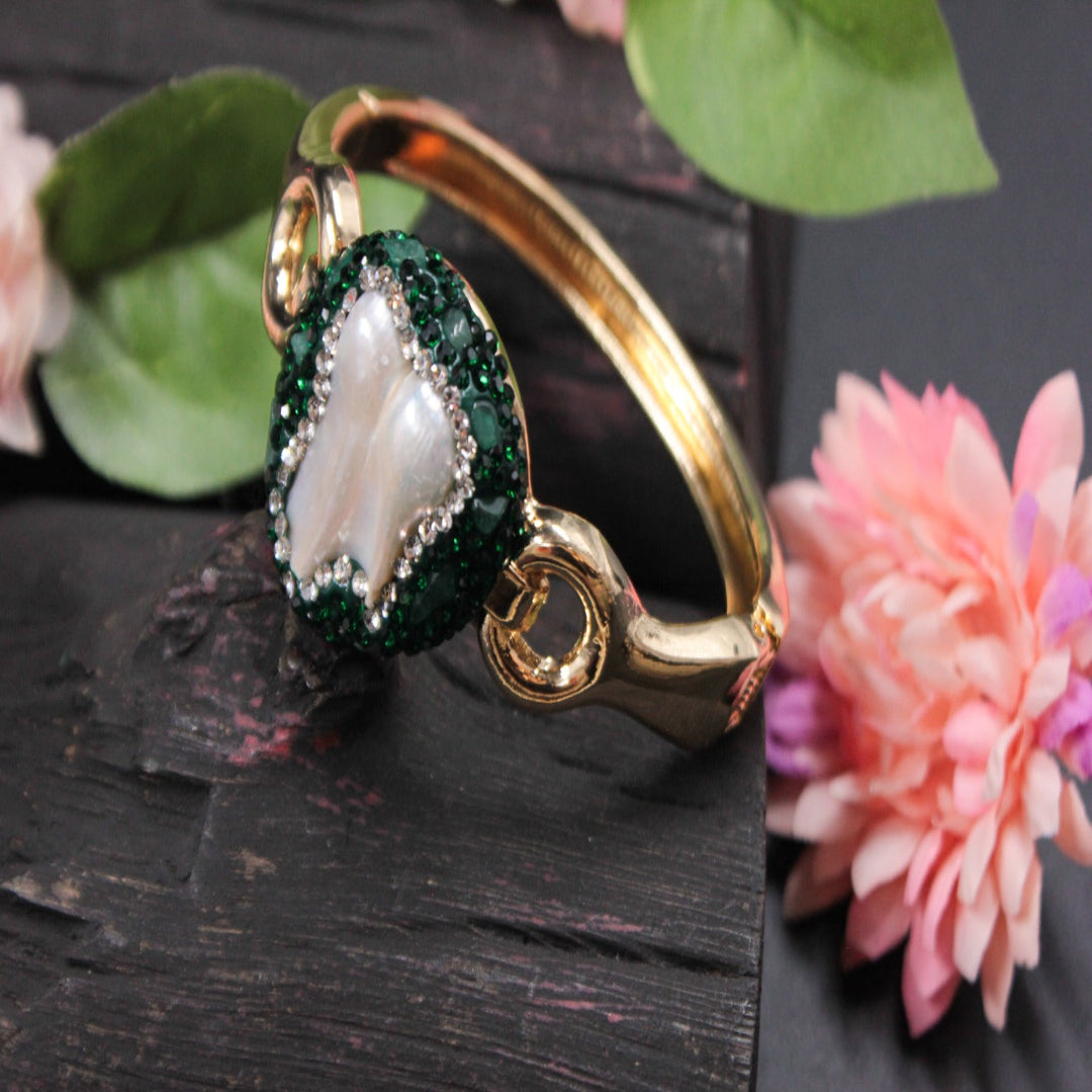 Green Crystal Baroque Pearl Gold Bracelet -SIA451685